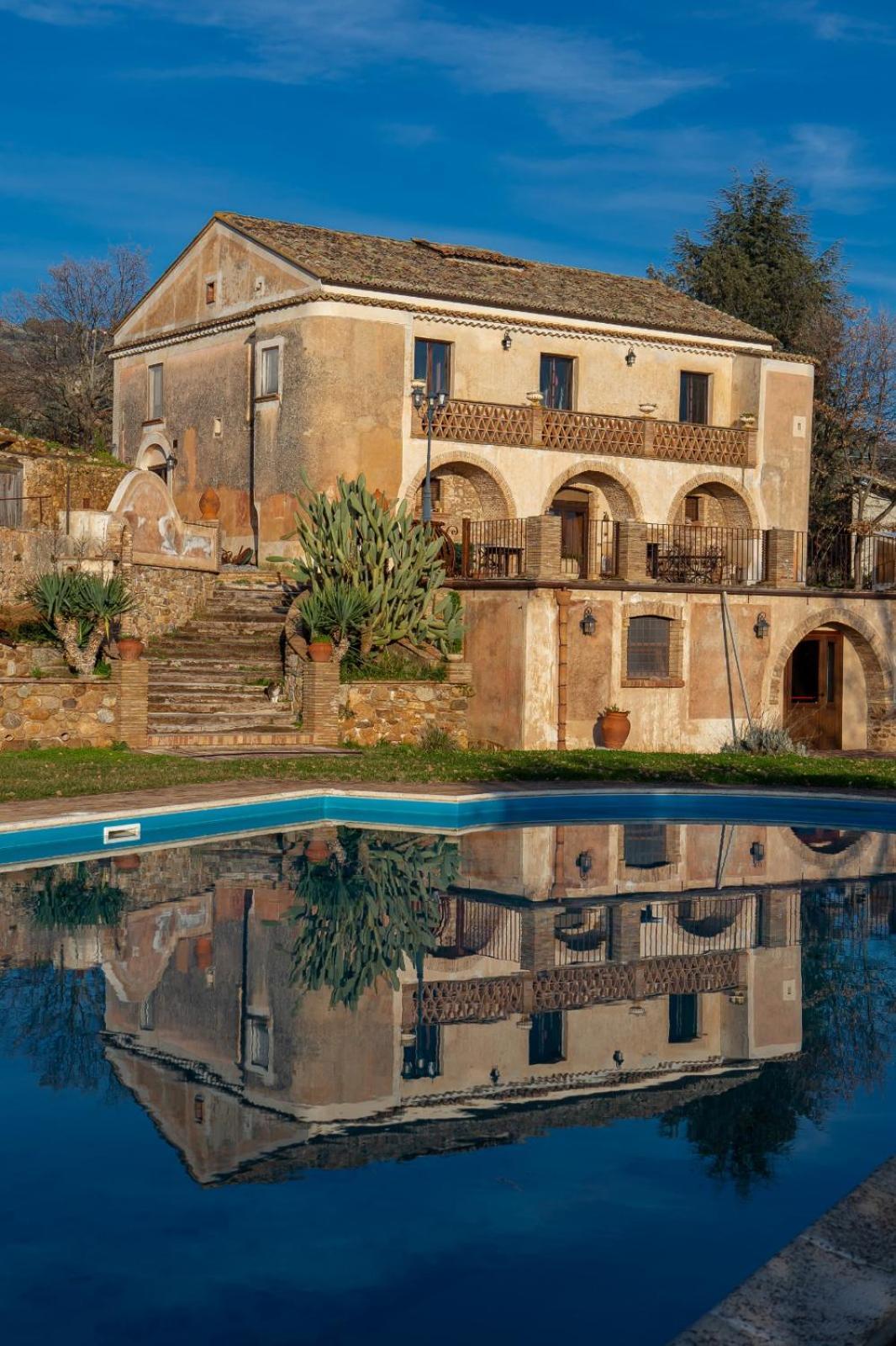 Agriturismo Masseria Fonte Di Maroglio Castrovillari Exterior foto